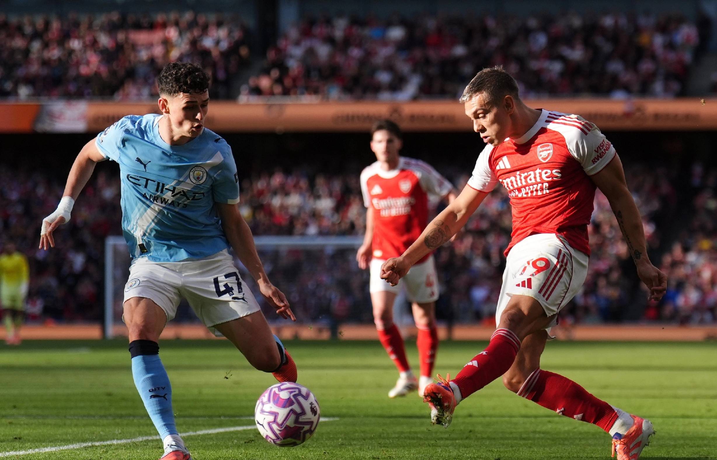 德甲战报：Y.迪奥曼德帽子戏法，RB莱比锡6-0狂胜法兰克福