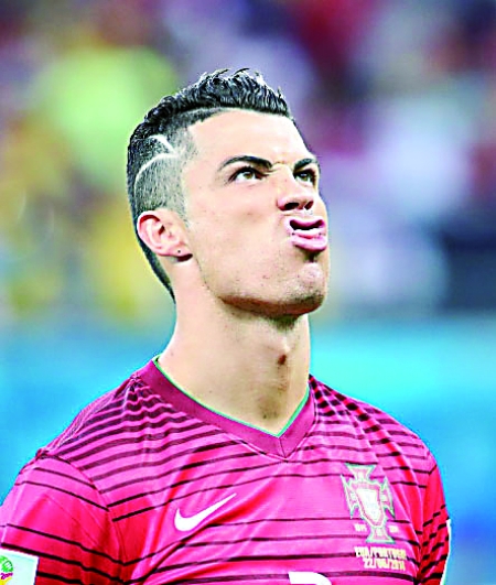 中超11月最佳球员候选：法比奥领衔，王燊超、吴曦、侯森在列