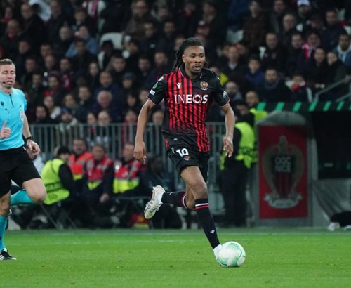 詹姆斯球队单场两人同砍35+，首次他不是其中之一