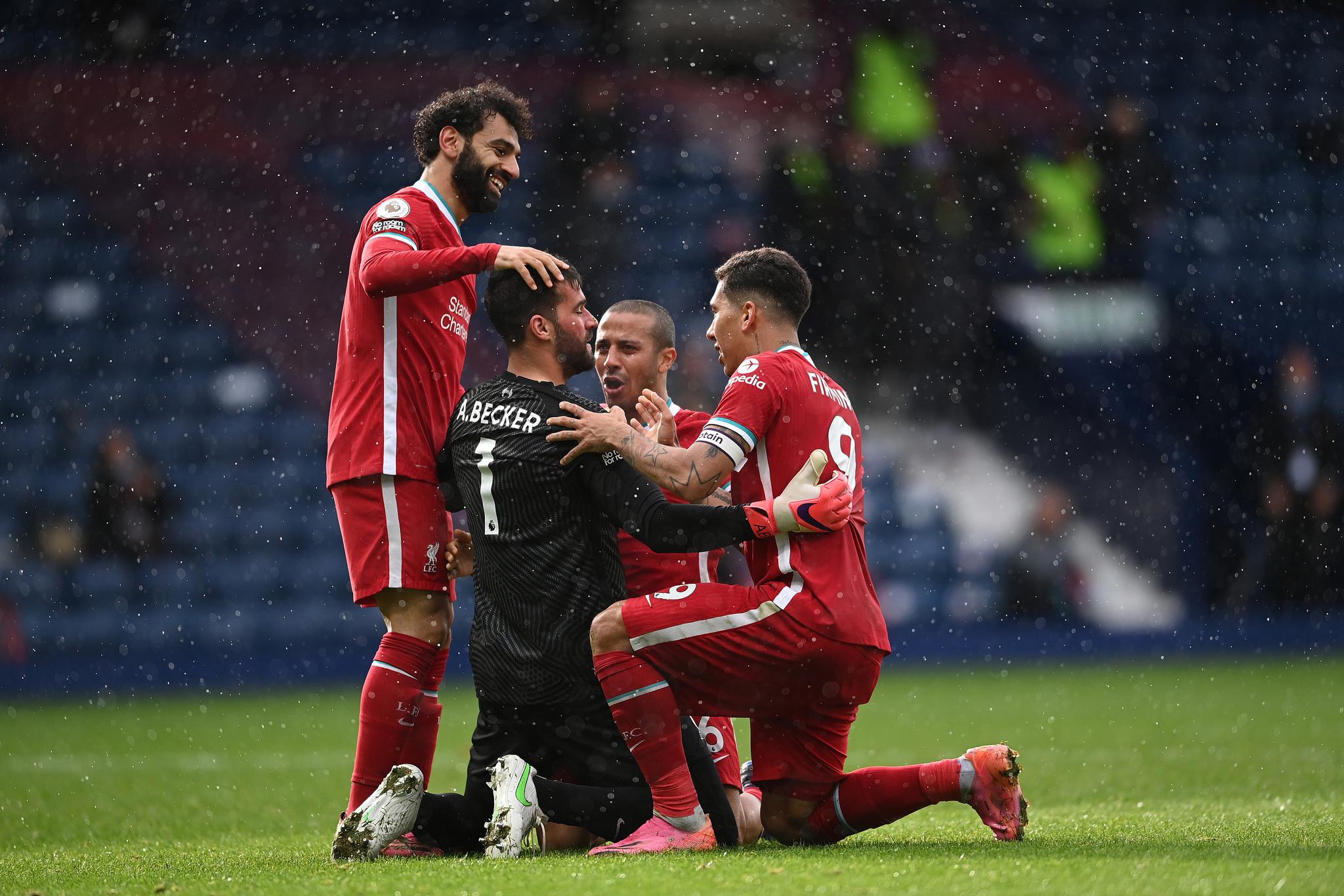 记者：若国足明年热身没惨案或大事故，邵佳一至少干到亚洲杯结束