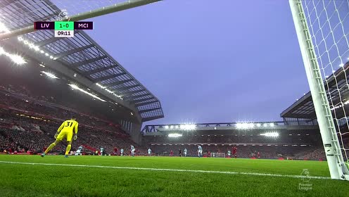 意甲真是欧洲球星的养老胜地。罗哥吃亏就吃亏在去的...